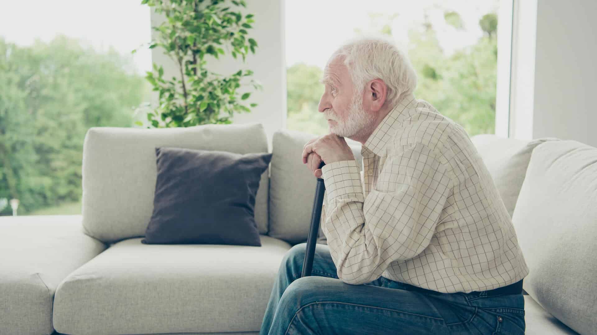 5 Dangers Seniors Face When Living Alone Vitality Senior Living 